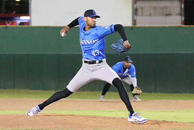 Adalberto Flores, de los Artesanos