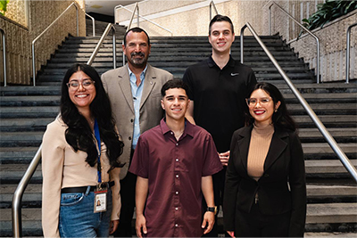 Estudiantes de la Universidad Politécnica junto al Presidente Ernesto Vázquez y el Director Ejecutivo de PRIDCO, Roberto Lefranc #1