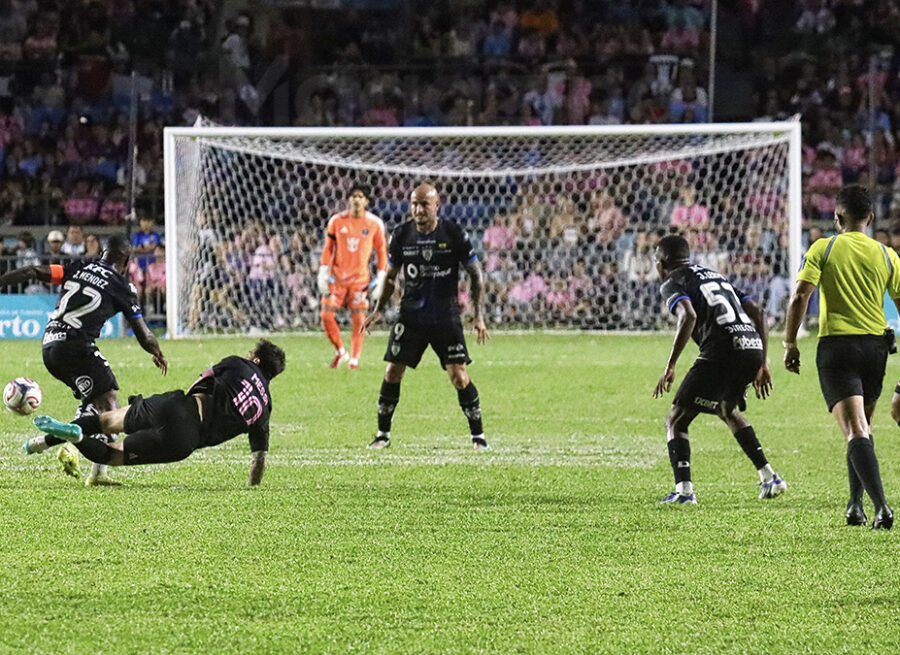 Miami vs Ecuador 05